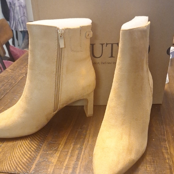 Shoes - Tan Suede Ankle Boots